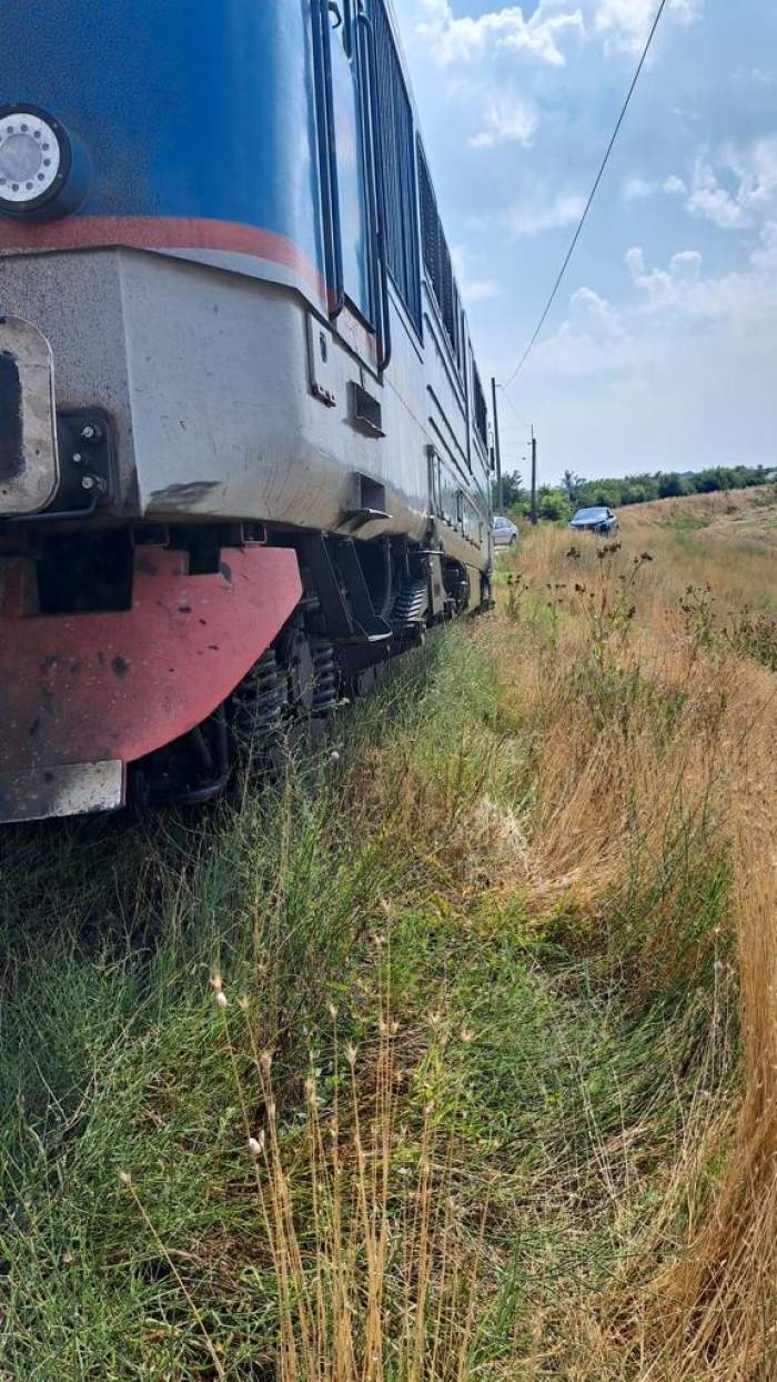 Două locomotive s-au ciocnit violent! Accidentul feroviar a avut loc la Roșiori / FOTO