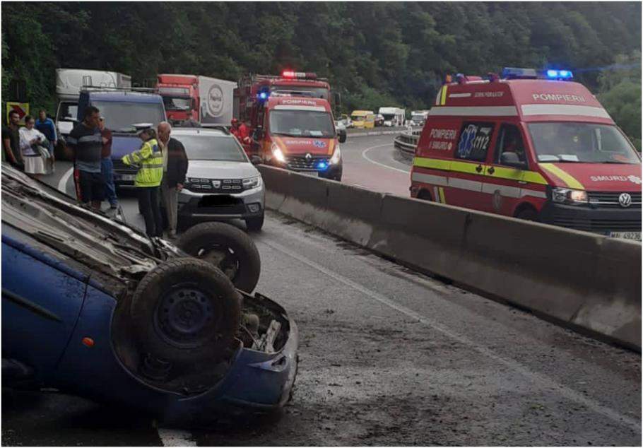 imagine de la locul accidentului de pe Valea Oltului