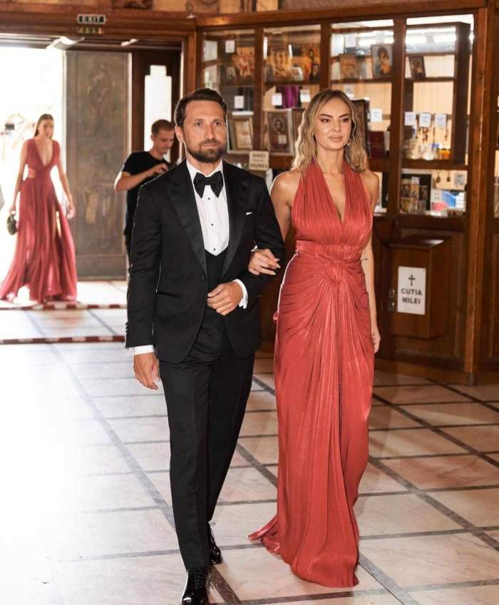 Roxana Ionescu, mesaj special pentru Dani și Gabriela Oțil, după nunta lor. Ce urare le-a făcut nașa celor doi: ”Suntem mândri și bucuroși să...” / FOTO