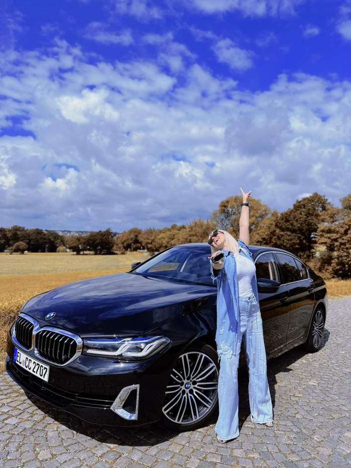 Cristina Vasiu, judecată de fani după ce și-a achiziționat o mașină de lux! Cum le dă vedeta peste nas: ”Să ne liniștim puțin”