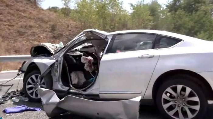 Tragedie în Grecia. Doi soți români au murit într-un accident rutier cumplit. Copiii lor au fost transportați la spital în stare gravă / FOTO