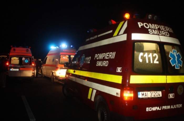 Accident tragic în Suceava. Patru persoane au murit după ce mașina lor a intrat într-un stâlp / FOTO