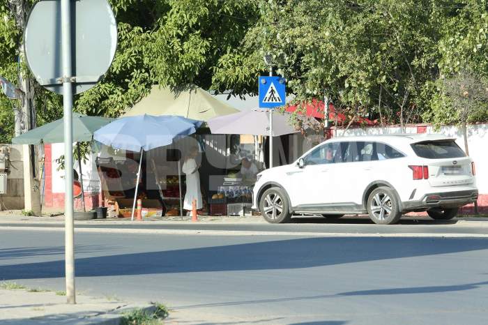 Elegantă chiar și atunci când merge la cumpărături! Dana Nălbaru pune foarte mare accent pe felul în care arată / PAPARAZZI