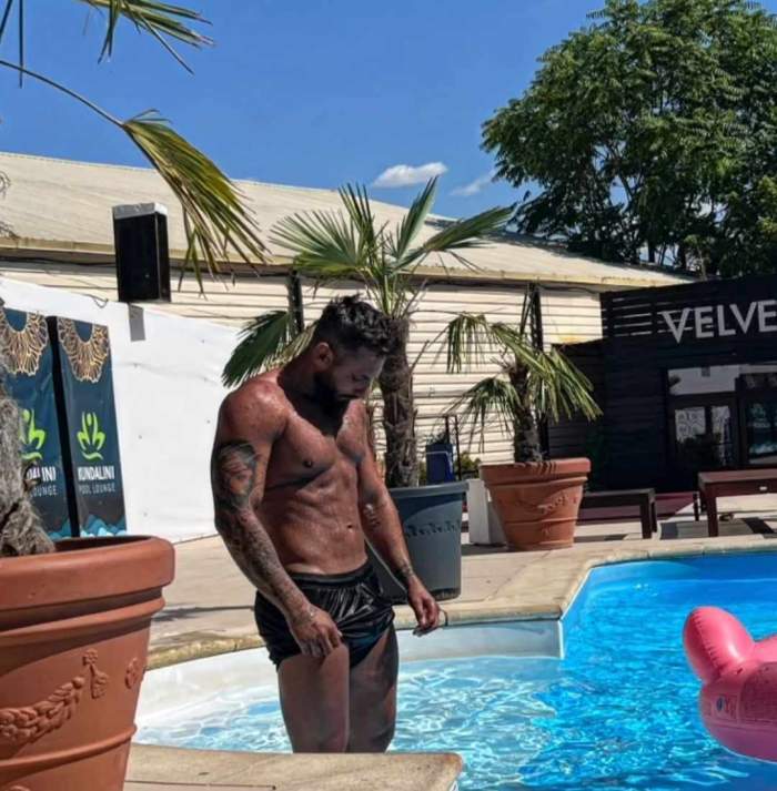 Romeo Vasiloni în piscină