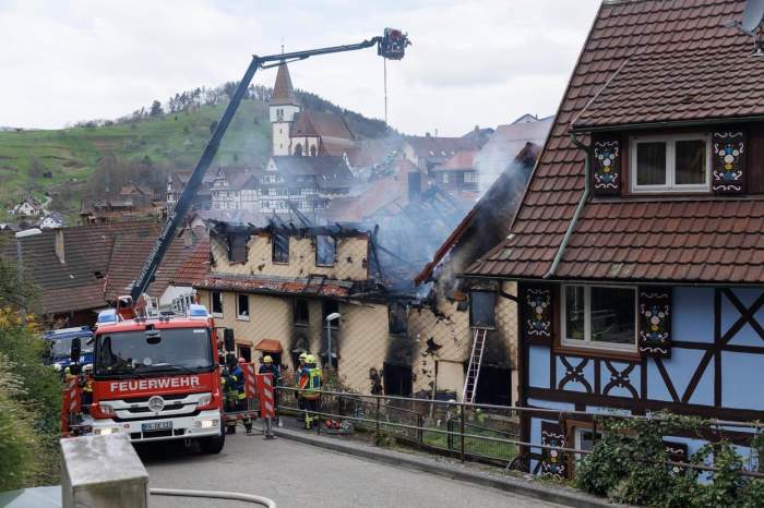 Cine sunt Amelia, Alessio și Adelin, cei trei frați români care au murit într-o casă cuprinsă de flăcări, în Germania. Nicio persoană nu a fost trasă la răspundere