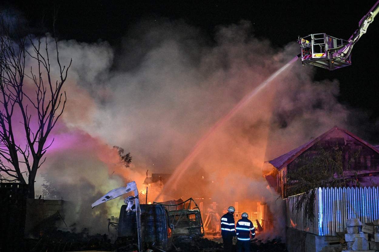 pompierii au acționat la explozia din Crevedia
