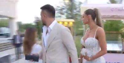 Gabi Bădălau și Bianca Drăgușanu, imagini de colecție de la nunta Mariei Constantin! Cum au apărut cei doi la evenimentul artistei / VIDEO