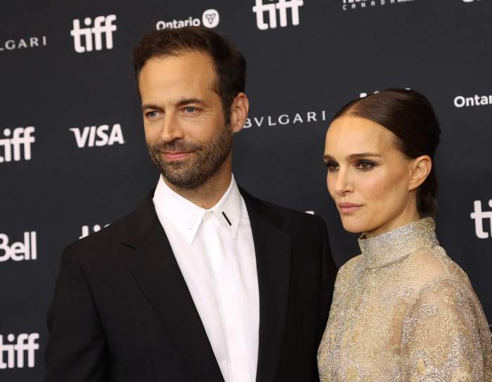 Cu cine a fost înșelată de soț Natalie Portman. Vedeta s-a despărțit de Benjamin Millepied după 14 ani de relație / FOTO