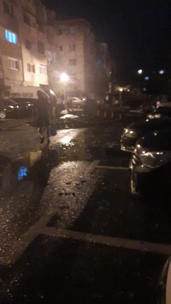Vremea a făcut prăpăd în Craiova! Imagini terifiante cu dezastrul lăsat de codul roșu de ploaie și vijelie. Autoritățile au intervenit de urgență / FOTO