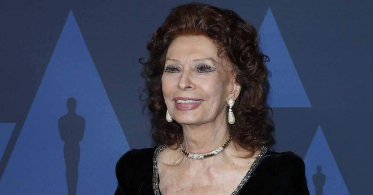 Sophia Loren, transportată de urgență la spital. Cu ce probleme se sănătate se confruntă actrița care a fost băgată direct în sala de operații