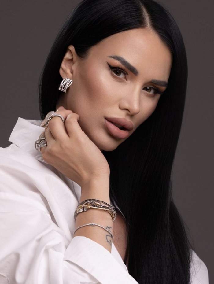 Daniela Crudu, imagine emoționantă cu fiica sa! Fosta asistentă TV a mers la medic cu micuța Daiana / FOTO