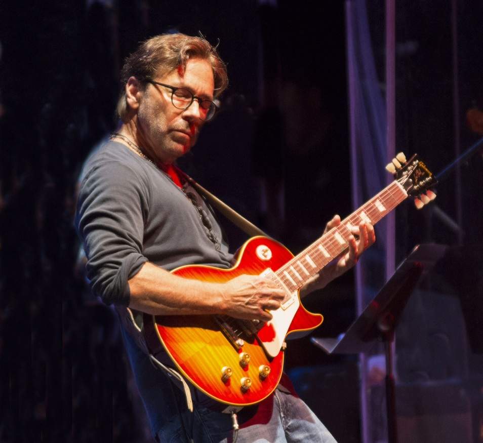 Al Di Meola, primele declarații din spital, după ce i s-a făcut rău într-un concert în București. Cum se simte artistul: ”Din nefericire…”