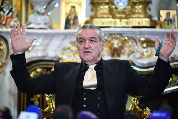 Gigi Becali la o conferință de presă