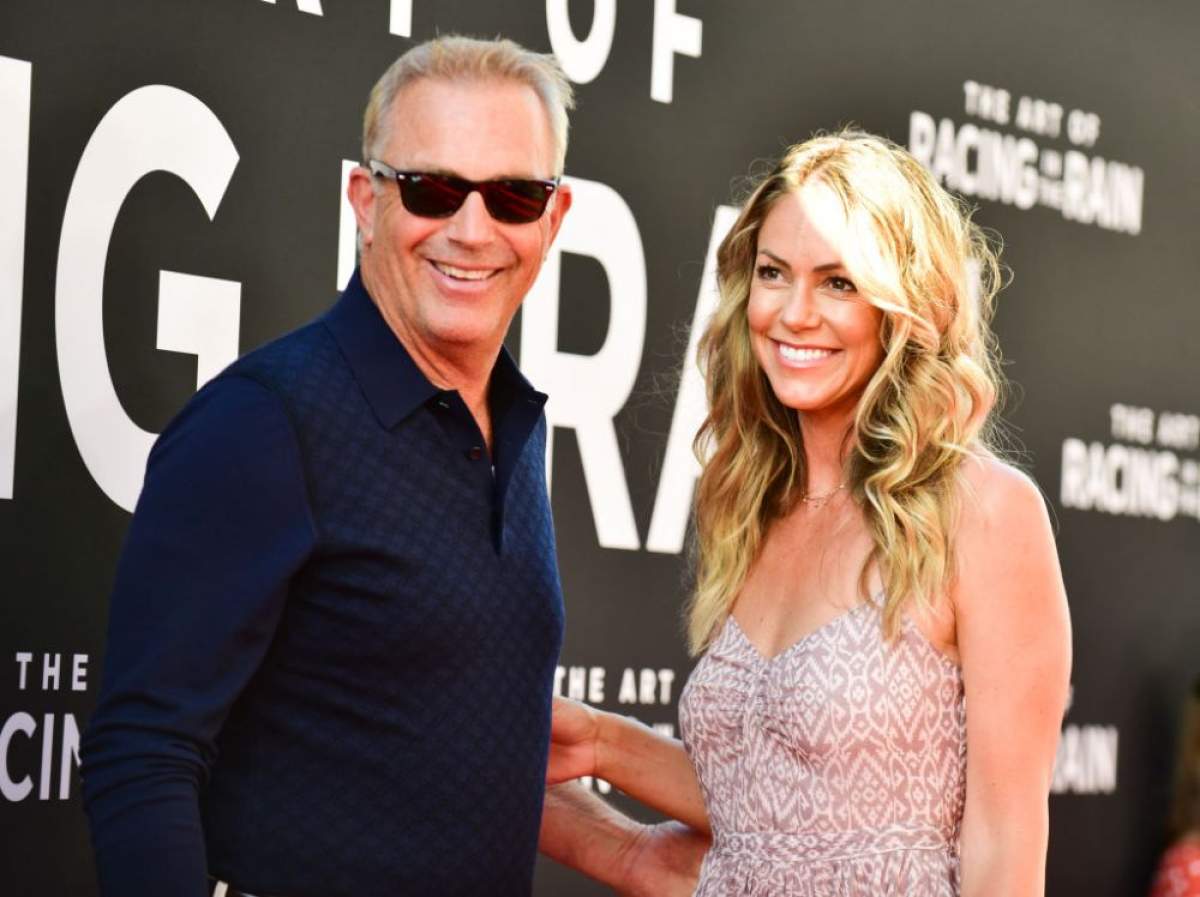 Kevin Costner și cea de-a doua soție Kevin Costner a câștigat bătălia pentru pensia alimentară a copiilor. Starul de la Hollywood îi va plăti fostei soții mai puţin de jumătate din cât primeşte în prezent