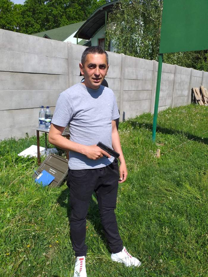 Bărbatul, poliţist local în Cluj, locuia în zona gării, într-o garsonieră