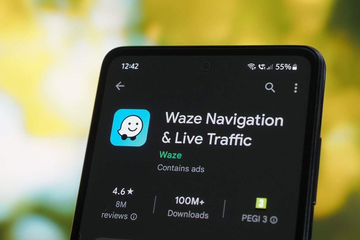 telefon aplicatie waze