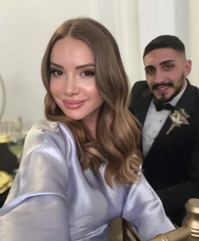 otilia bilionera si iubitul ei selfie