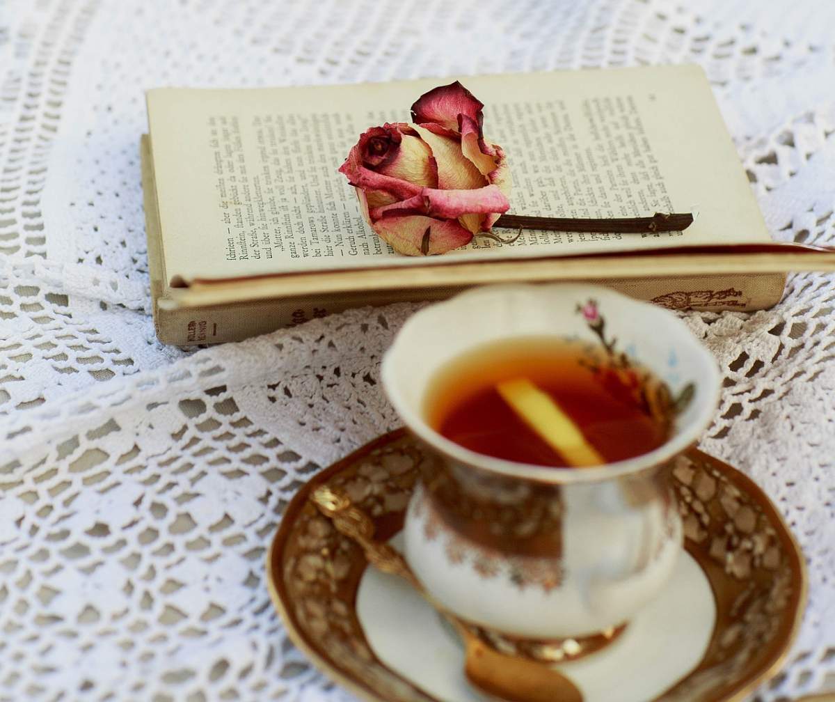 cana ceai si carte
