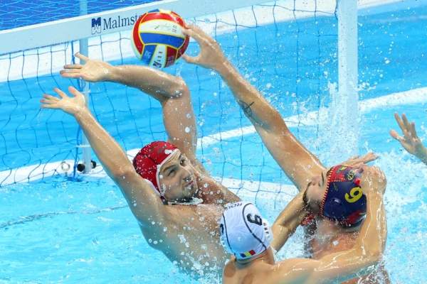 România a învins Slovacia și s-a calificat în fazele eliminatorii ale Campionatului European de Polo Masculin de la Dubrovnik. "Tricolorii" termină pe primul loc cu trei victorii din trei meciuri