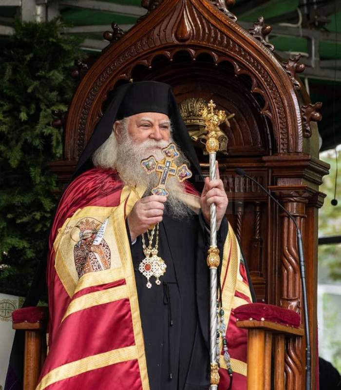 ÎPS Calinic este Arhiepiscopului Sucevei și Rădăuților