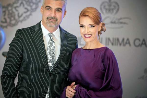 Star Magazin. Secretul căsniciei de 29 de ani al lui Aurelian Temișan și al Monicăi Davidescu. Cât de bine se înțeleg cei doi după aproape trei decenii împreună: "Suntem inclusiv amanți" / VIDEO