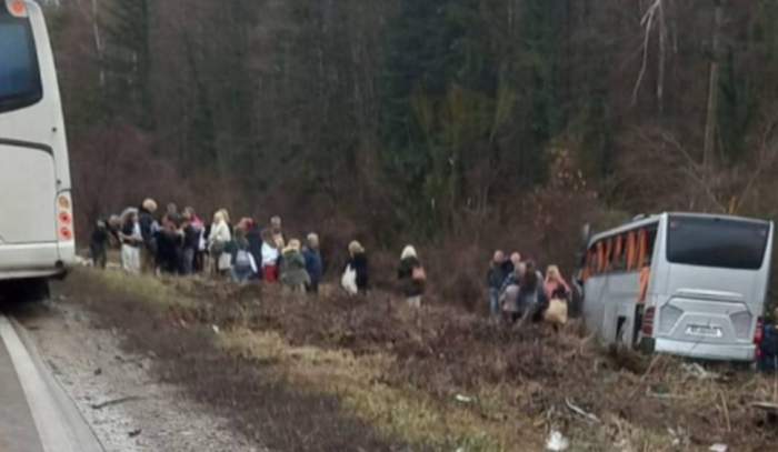 Un autobuz românesc a fost implicat într-un accident cu zece victime