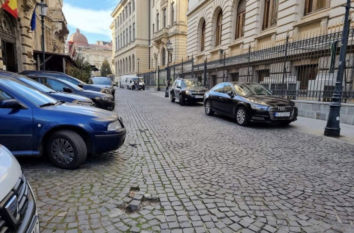 Șoferii din București vor plăti mai mult pe un loc de parcare în 2024