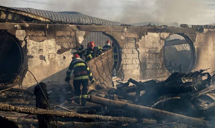 incendiu la locul pensiunii „Ferma Dacilor” din Tohani, România.