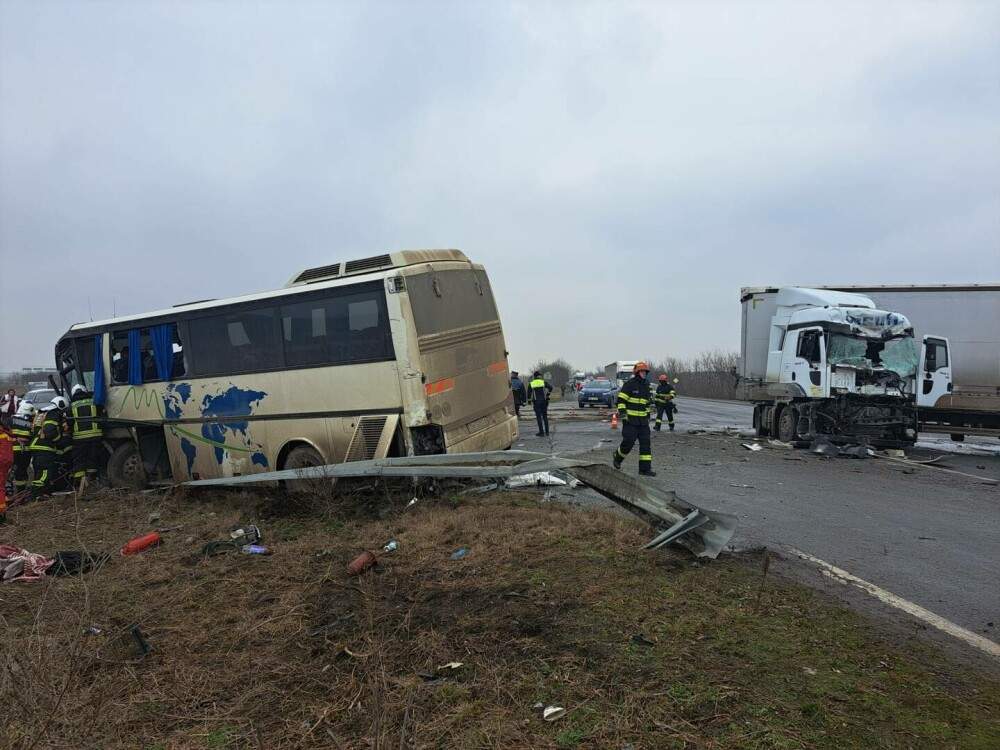 autocarul implicat în accident