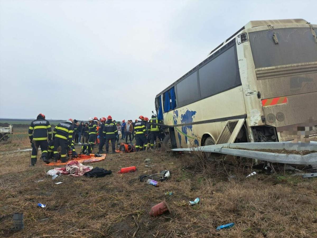 un autocar împlicat în accident