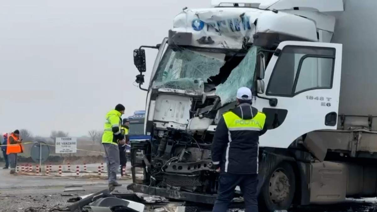 camionul lovit în Timiș