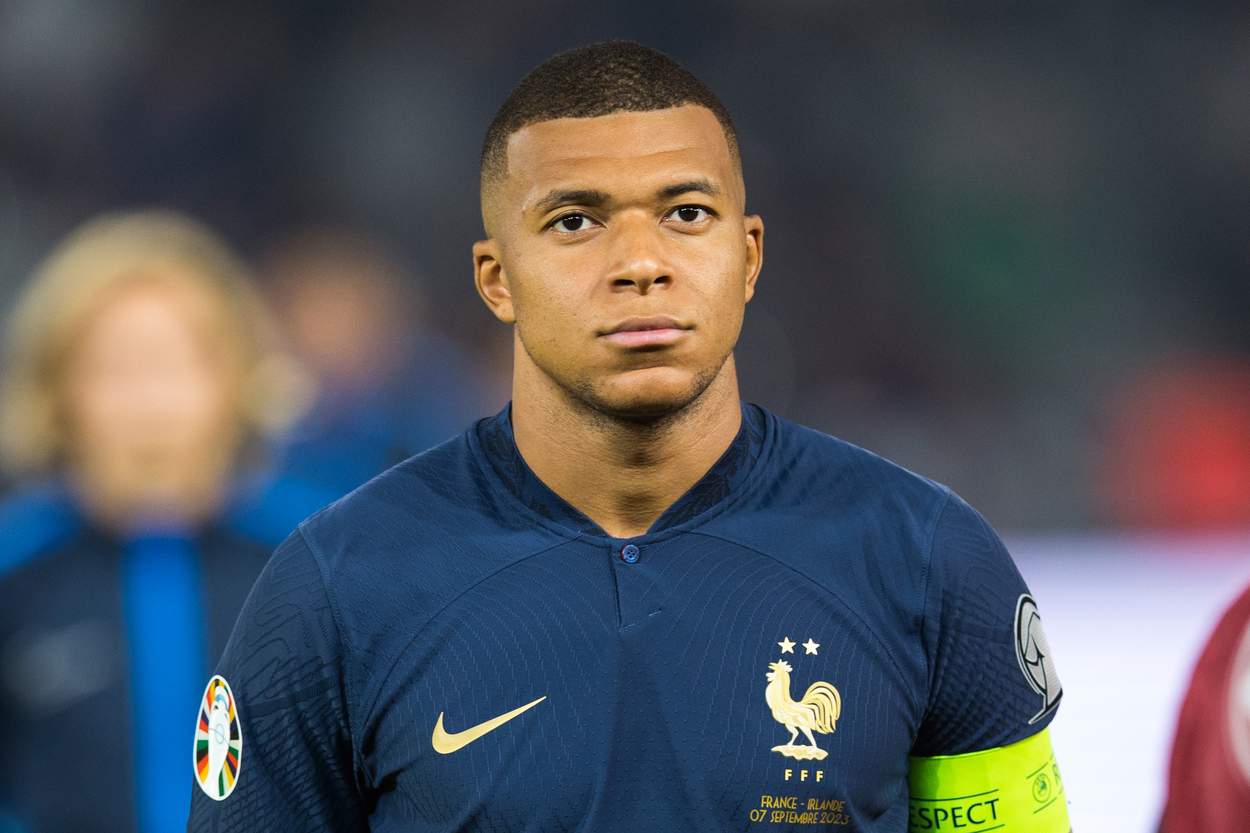 Kylian Mbappe pe teren