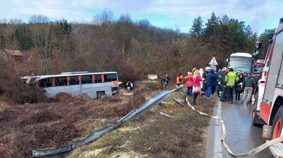 Dintre pasageri, șase femei și patru bărbați au fost răniți