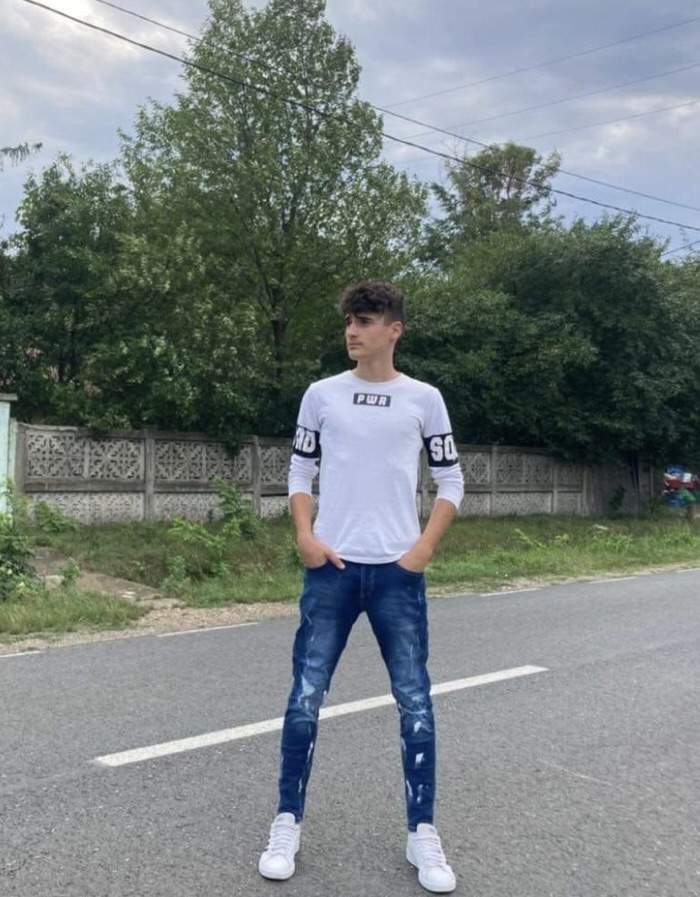 Unul dintre cei doi băieți luase carnetul în urmă cu trei luni