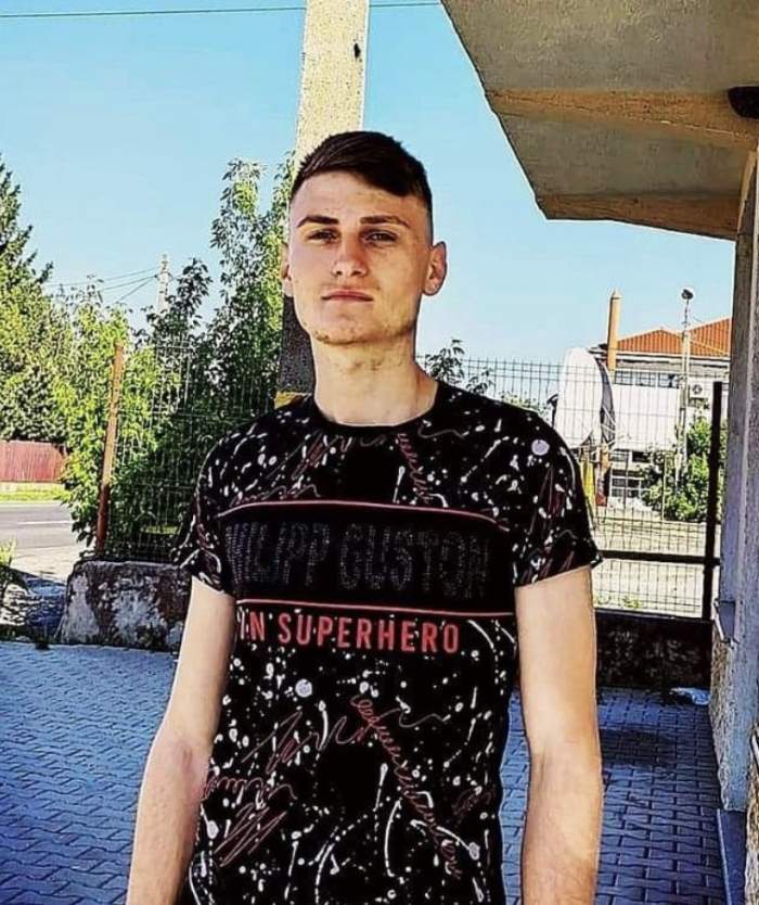Unul dintre cei doi băieți luase carnetul în urmă cu trei luni