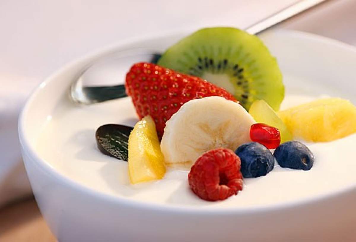 Iaurtul cu fructe se numără printre cele mai consumate tipuri de lactate