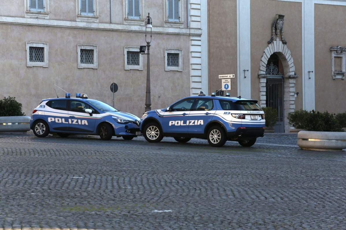masini de politie roma