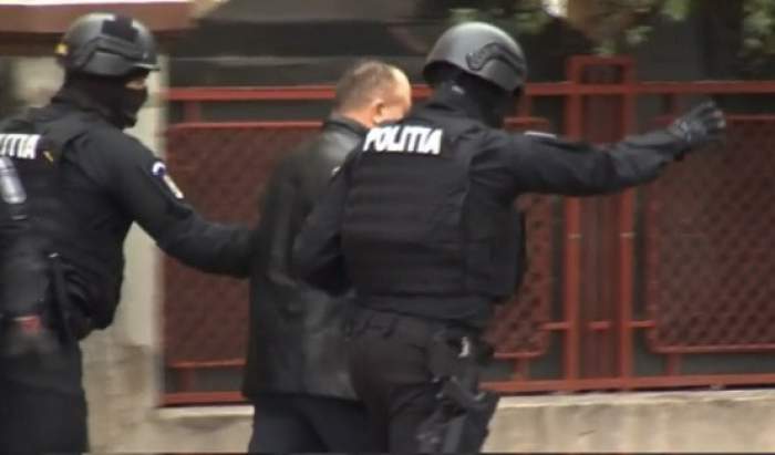 Fostul poliţist din București, care şi-a amenințat cu moartea vecina, pus sub control judiciar. Bărbatul a luat în derâdere acuzațiile