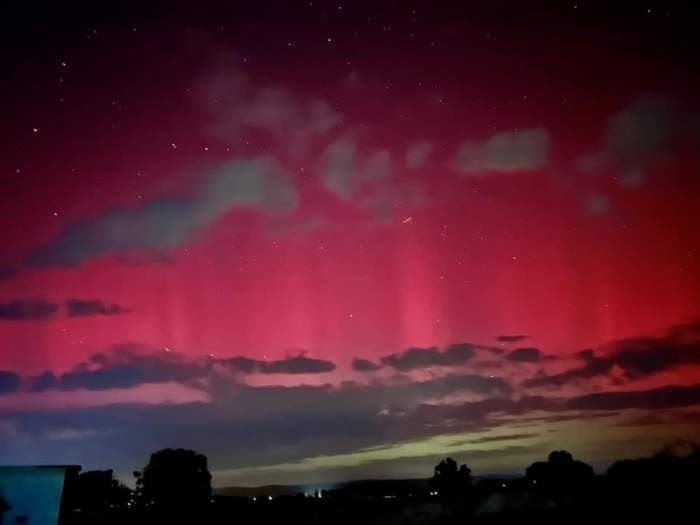 Imagini spectaculoase pe cerul României. Aurora Boreală a putut fi văzută din mai multe locuri din țară / FOTO