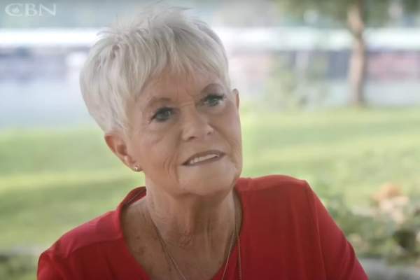 O femeie care a murit timp de 11 minute a făcut dezvăluiri controversate. Ce a văzut pe lumea cealaltă