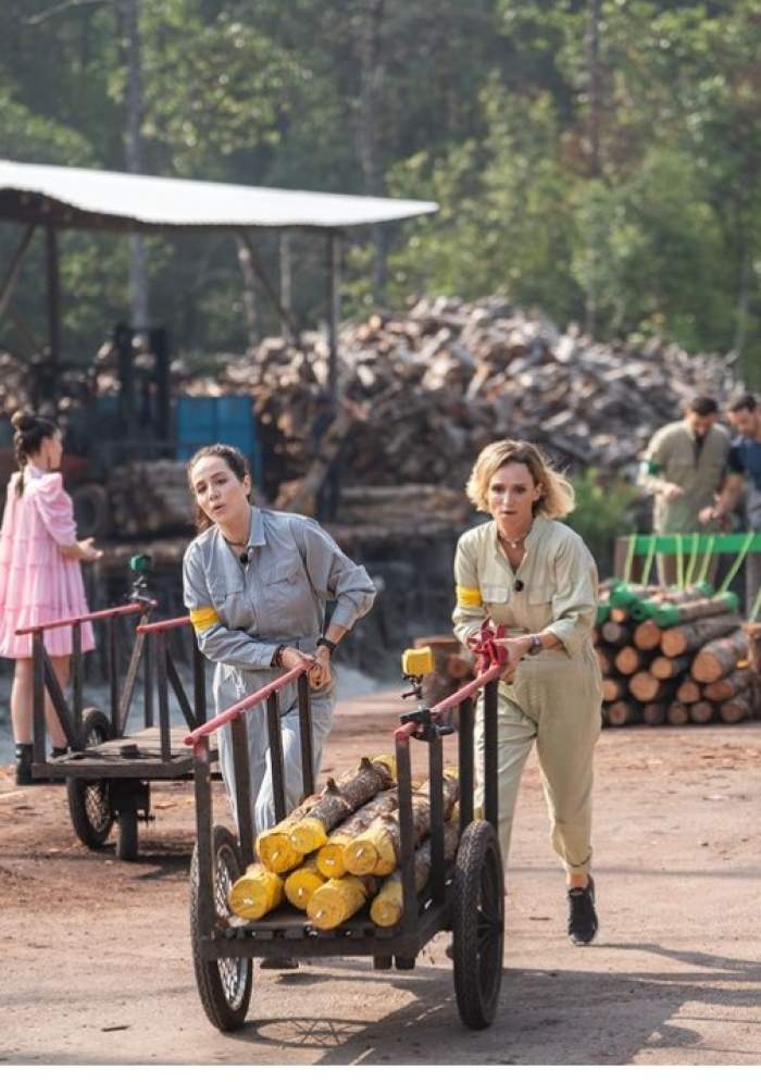 carmen negoita si sora ei, Andreea Perețeanu