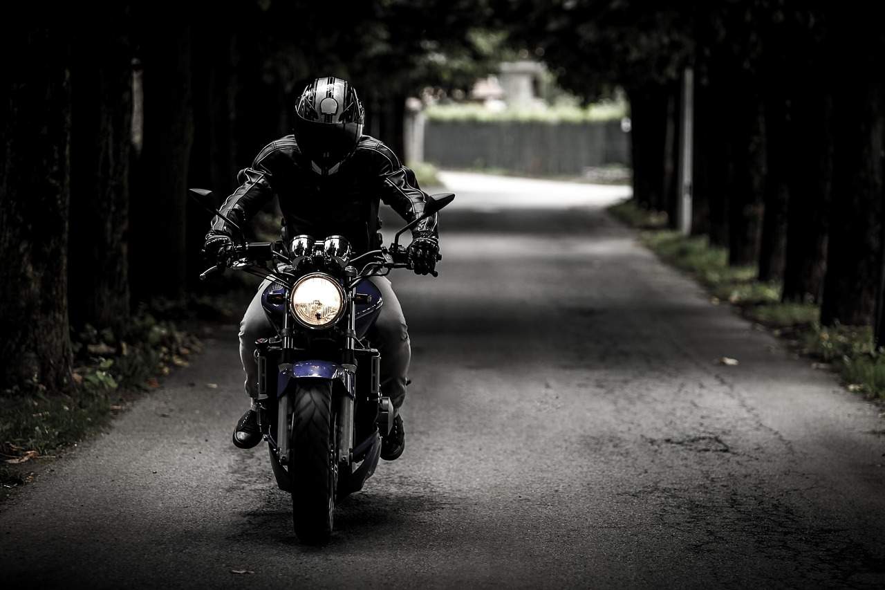 Coincidență stranie?! Un motociclist a fost omorât de o șoferiță, în Galați. La volan era chiar fosta lui iubită