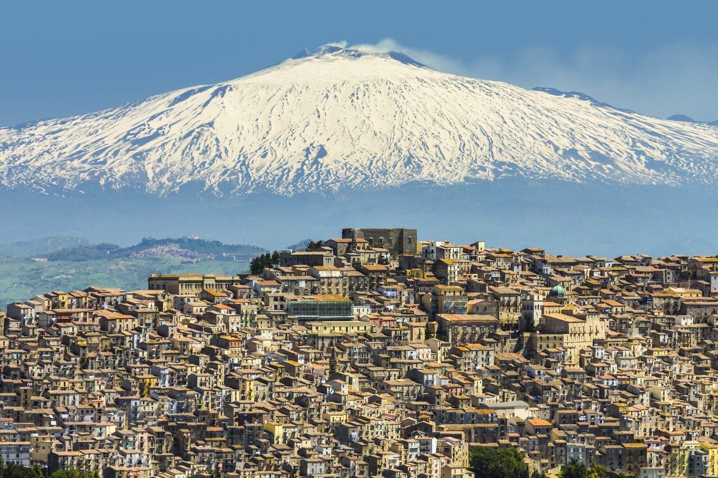 Locul din Italia care îți ia răsuflarea cu priveliști spectaculoase și mâncare delicioasă! Este un sătuc de care puțini știu, chiar lângă orașe frecventate de români