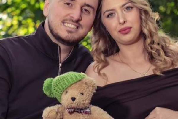 Dani și Daiana de la Mireasa, sezon 7, s-au căsătorit religios. Cum s-a îmbrăcat graviduța în ziua cea mare. Imagini de la eveniment / FOTO