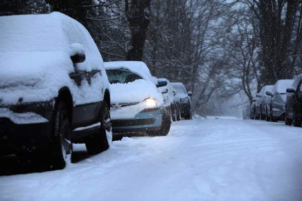Ninge în România până miercuri! Codul galben a fost prelungit și extins în 13 județe. Unde se depune stratul de zăpadă