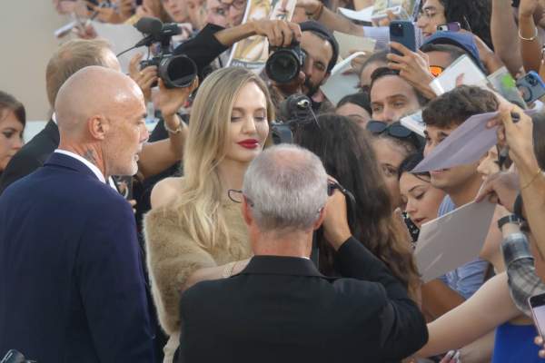 Un nou război între Brad Pitt și Angelina Jolie! La opt ani de la divorţ, cei doi ajung iarăși în sala de judecată. Care e motivul