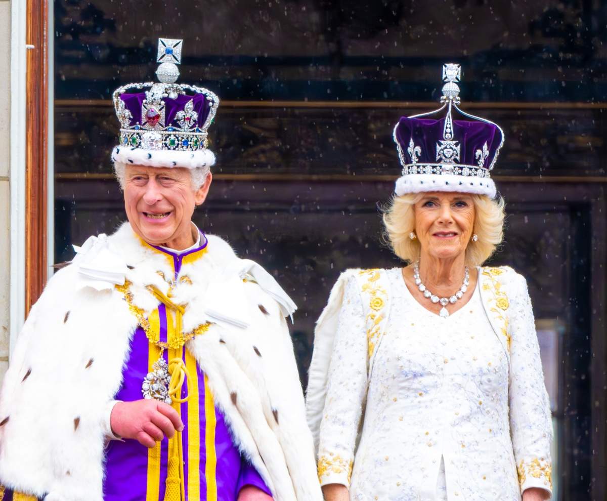 regela charles si regina camilla