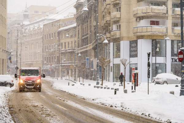 Prognoza meteo în București, pentru următoarele patru zile. Au fost anunțate ploi sub formă de ninsoare și ger