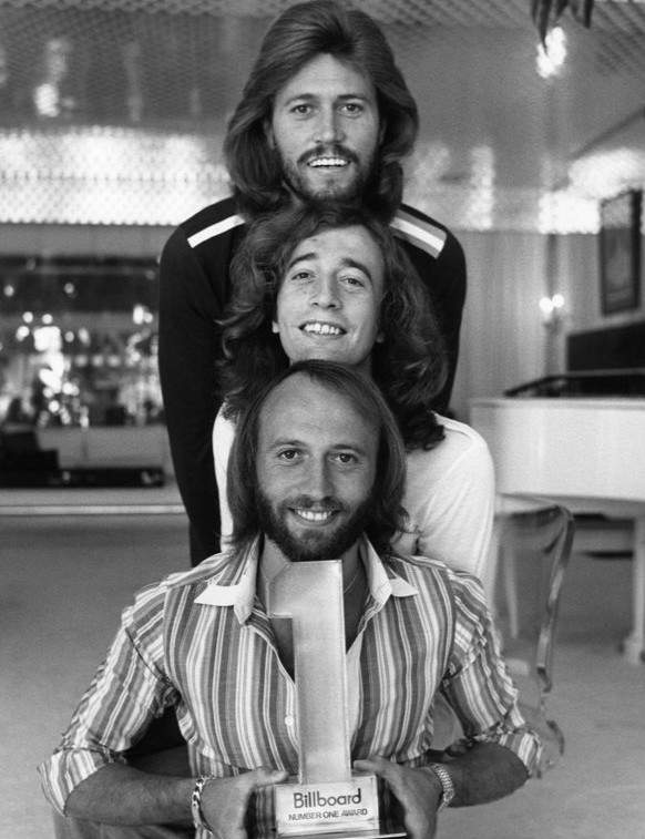 Încă un membru al trupei legendare Bee Gees a murit în mai puțin de o săptămână. Fanii din toată lumea sunt în doliu