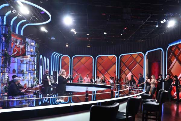 Battle aniversar Chefi la cuțite, cu adrenalină și distracție, diseară, de la 20:30: vedetele gătesc de Ziua Antenei în echipele celor patru jurați